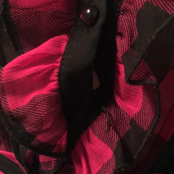 Sheer button down plaid top with ruffled bib - Picture 5 of 8